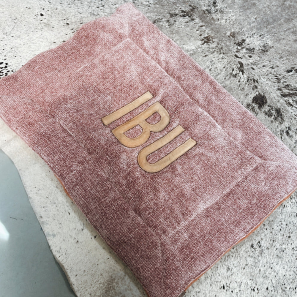 
                      
                        Gepersonaliseerd luxe honden benchkleed LIMITED
                      
                    