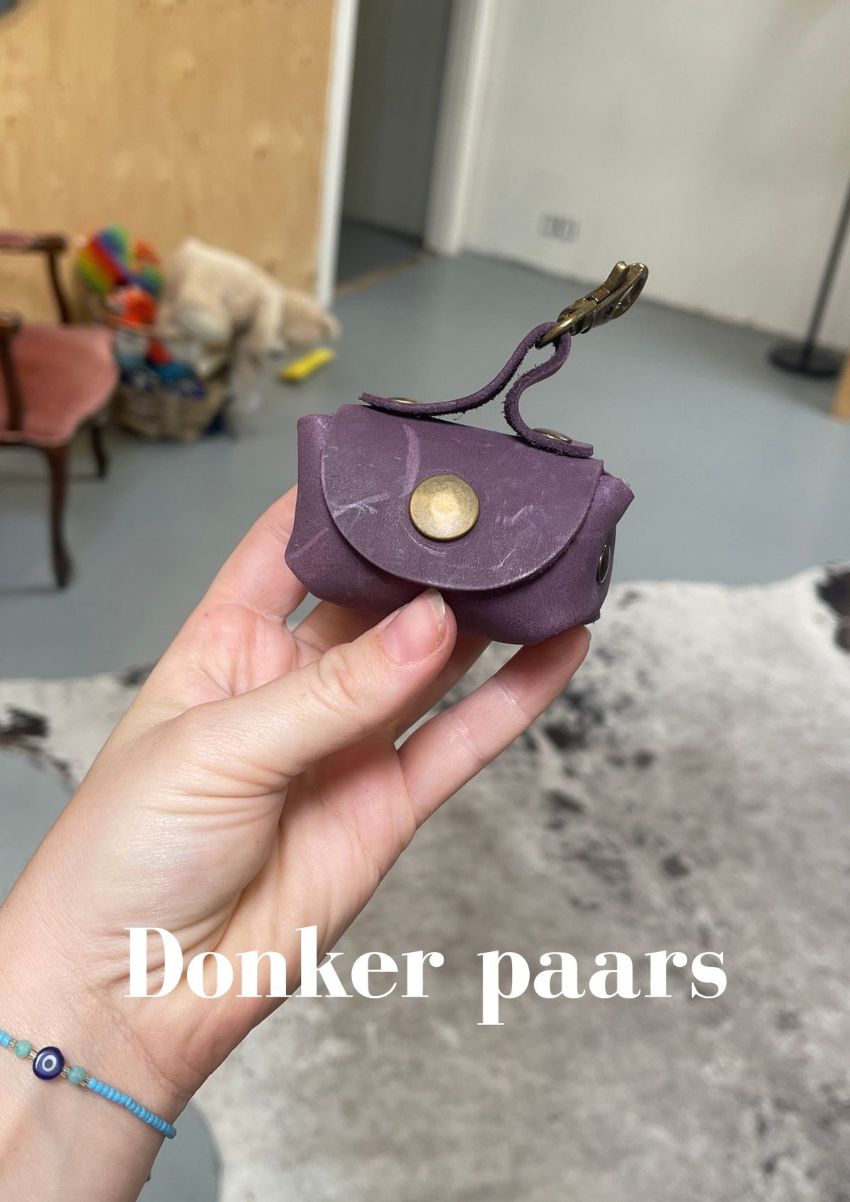 Poeptasje handgemaakt meola leather dogs zakje om poepzakjes in te doen te klikken aan hondenriem donkerpaars