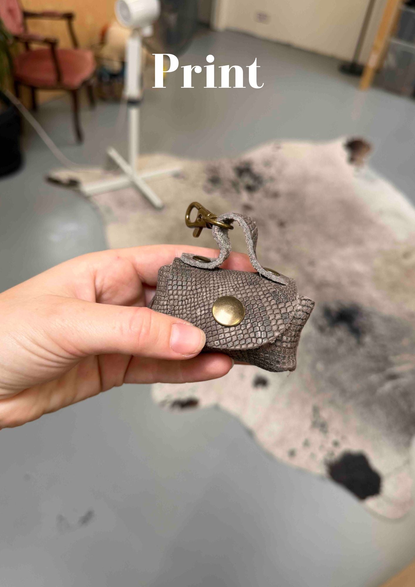 Poeptasje handgemaakt meola leather dogs zakje om poepzakjes in te doen te klikken aan hondenriem print