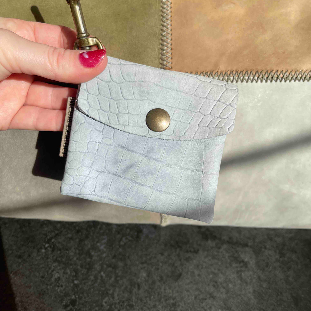 
                      
                        Snackbag hond snacktasje aan lijn poeptasje aan lijn lhandgemaakt eren snackbag lichtblauw
                      
                    