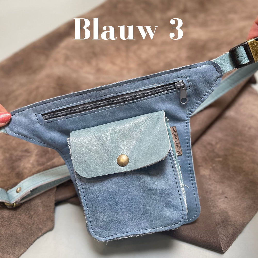 
                      
                        doggybag-uitlaattas-hond-crossbody-snacktas-iceblue
                      
                    