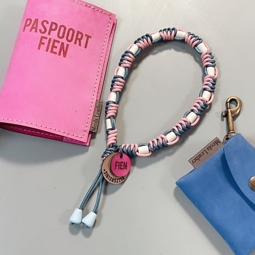 
                      
                        leren-paspoorthoes-dieren-gepersonaliseerd-meola-leather-dogs-fel-roze-dierenpaspoort
                      
                    