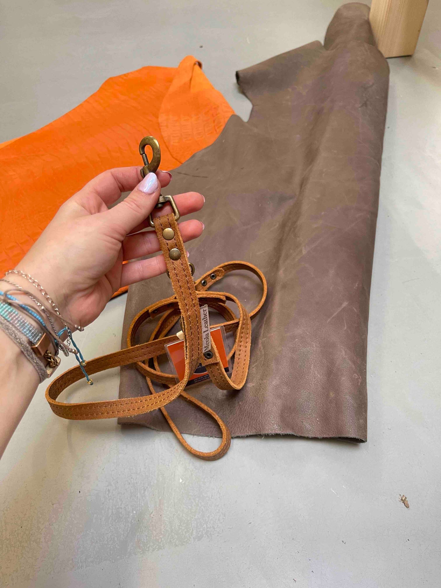 leren handgemaakte riem hondenlijn cognac 15mm breed verstelbaar