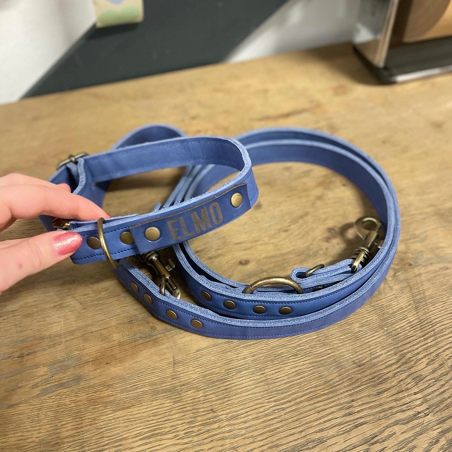 leren klik halsband handgemaakt jeans blauw in maat m en l 20mm 25mm breed