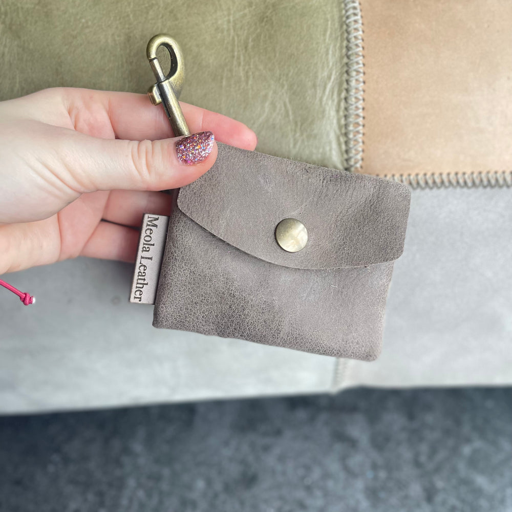
                      
                        leren uitlaattasje snackbag handgemaakt bruin
                      
                    
