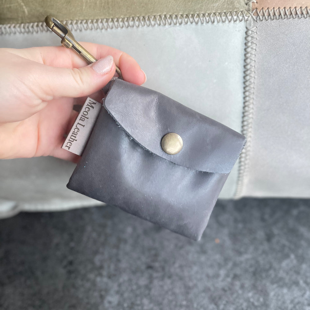 
                      
                        leren uitlaattasje snackbag handgemaakt donker bruin
                      
                    