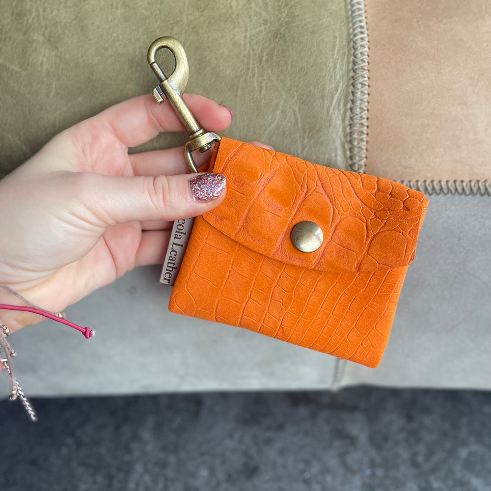 leren uitlaattasje snackbag handgemaakt oranje