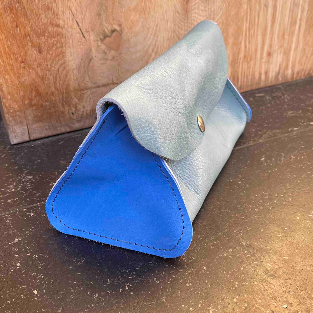 
                      
                        toilettas-snacktas-hond-met-naam-blauw7
                      
                    